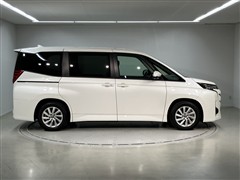 ノア ハイブリッド G 7ニンノリ