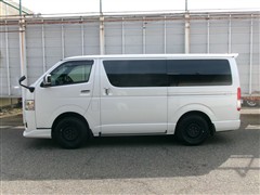 ハイエースバン S-GLダークプラ