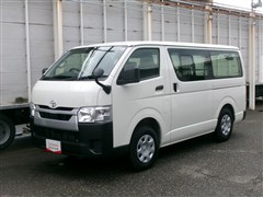 ハイエースバン DX 4WD 6ニン