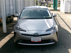プリウス A