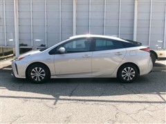 プリウス A