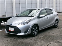 トヨタ アクア S スタイルブラック