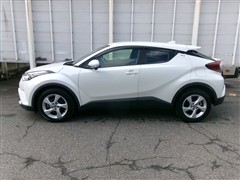 C-HR S-T LEDパック 4WD