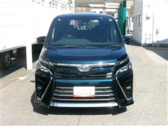 ヴォクシー ZS 4WD 8ニン