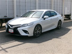 トヨタ カムリ WS レザーパッケージ