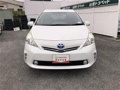 プリウスアルファ S