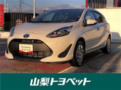 トヨタ　アクア S スタイルブラック