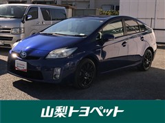 プリウス S