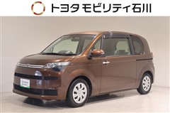 トヨタ スペイド F