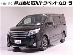 トヨタ　ノア SI 4WD