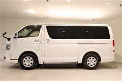 ハイエースV スーパーGLダークP2