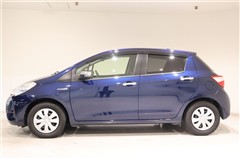 ヴィッツ ハイブリッド ジュエラ