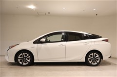 プリウス A ツーリングセレクション