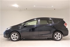 プリウスアルファ S