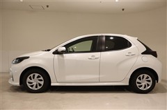 ヤリス ハイブリッド G