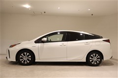 プリウス A プレミアム