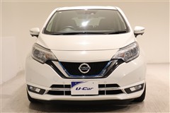 ノート E-パワー メダリスト