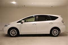 プリウスアルファ S チューンB