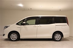 ノア ハイブリッド G