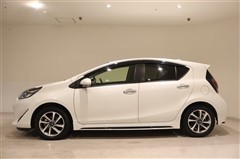 アクア S スタイルブラック