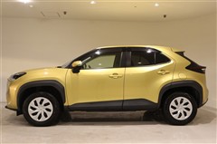 ヤリスクロス X