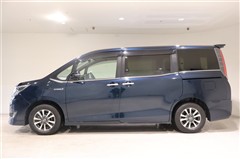 エスクァイアHV GIプレミアムPK