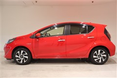 アクア S スタイルブラック