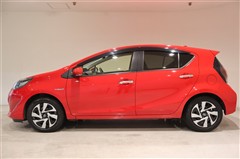 アクア S スタイルブラック