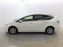 プリウスアルファ Sチューンブラック