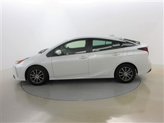 プリウス S セーフティプラス 2