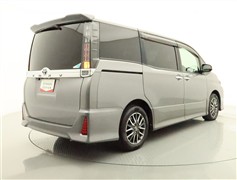 ヴォクシー ZS キラメキ2 8ニン