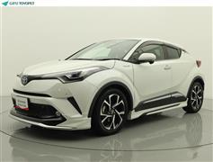 トヨタ　C-HR HEV G