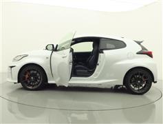 GRヤリス RZ ハイパフォーマンス