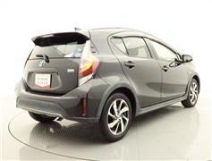 アクア クロスオーバー グラム