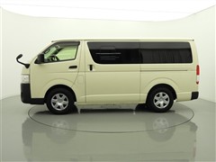 ハイエースバン デラックス