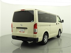 ハイエースバン デラックス