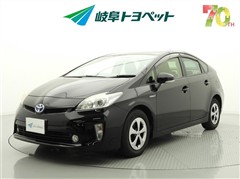 トヨタ プリウス S *