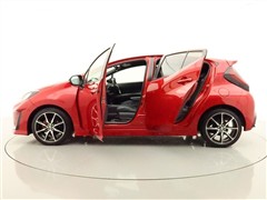 アクア GR スポーツ