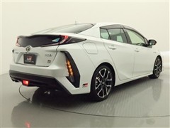 プリウス PHV S GRスポーツ