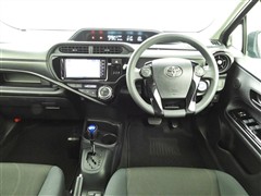 アクア S スタイルブラック