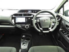 アクア S スタイルブラック