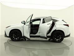 NX350 Fスポーツ 4WD