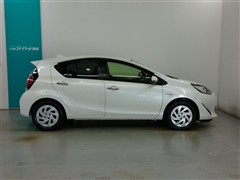 アクア S スタイルブラック