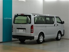 ハイエースバン DX