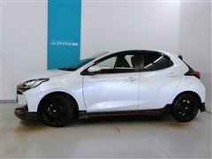 ヤリス ハイブリッド Z