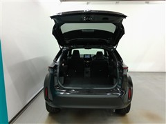 ヤリスクロス Z