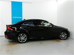 IS300h バージョン L