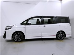 ヴォクシー ZS GRスポーツ