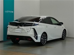 プリウスPHV S GRスポーツ