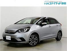 ホンダ フィット e:HEV リュクス